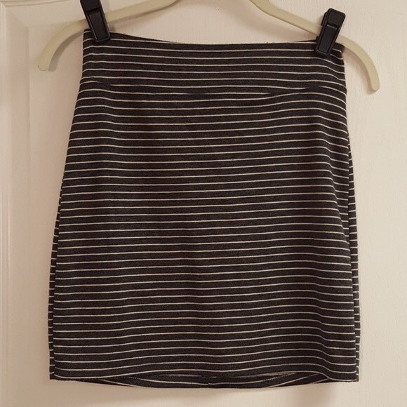Silence + Noise Gray White Striped Body Con Skirt - Picture 1 of 2